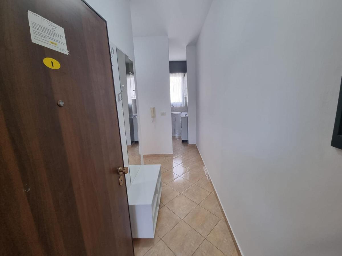 Bellavista Apartment Vlorë Exteriör bild