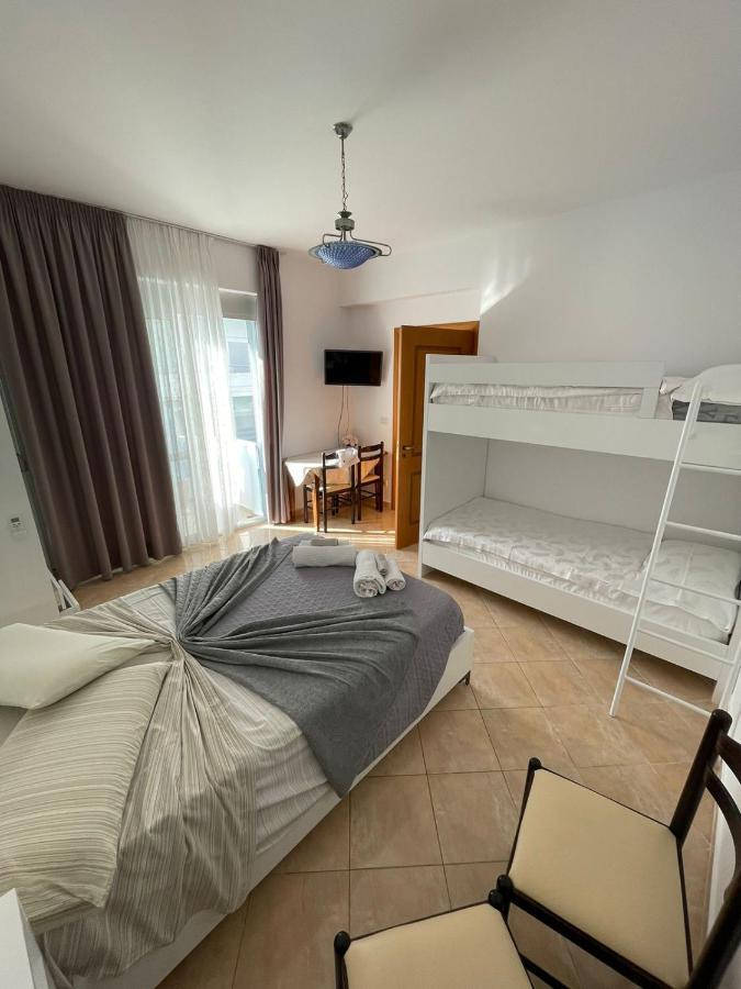 Bellavista Apartment Vlorë Exteriör bild